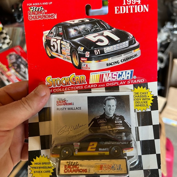 Nascar Racing Champions Inc. Lot of Stock car w/collector card and display stand - Picture 6 of 12